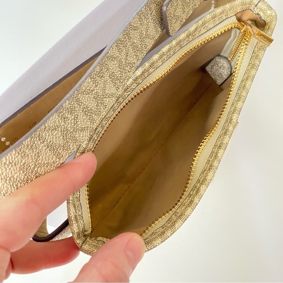 *NEW IN BOX* MICHAEL KORS Belt Bag Adjustable Metallic Logo Gold & Logo Keychain - Picture 7 of 13